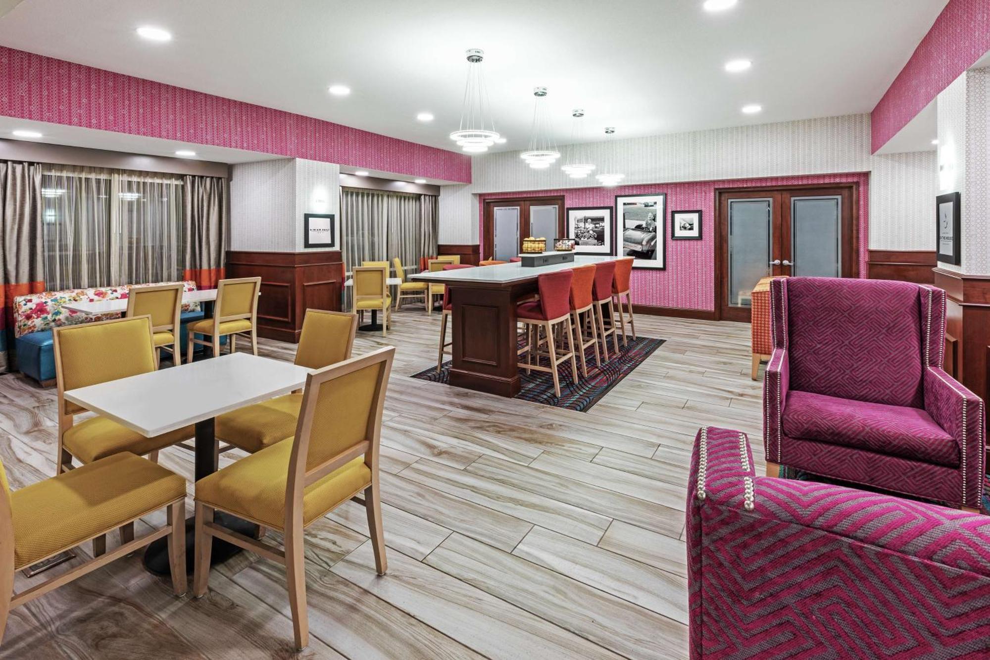 Hampton Miami, Oklahoma 3*